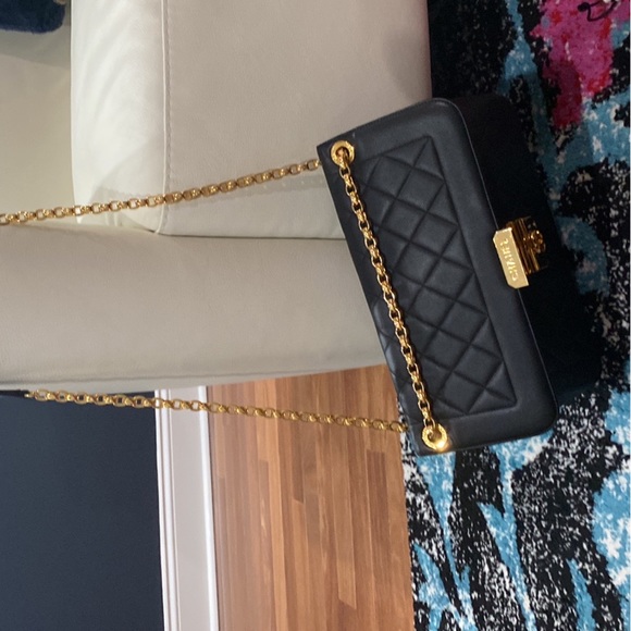 Chanel Black Quilted Leather Chic With Me Flap Bag - Picture 16 of 16
